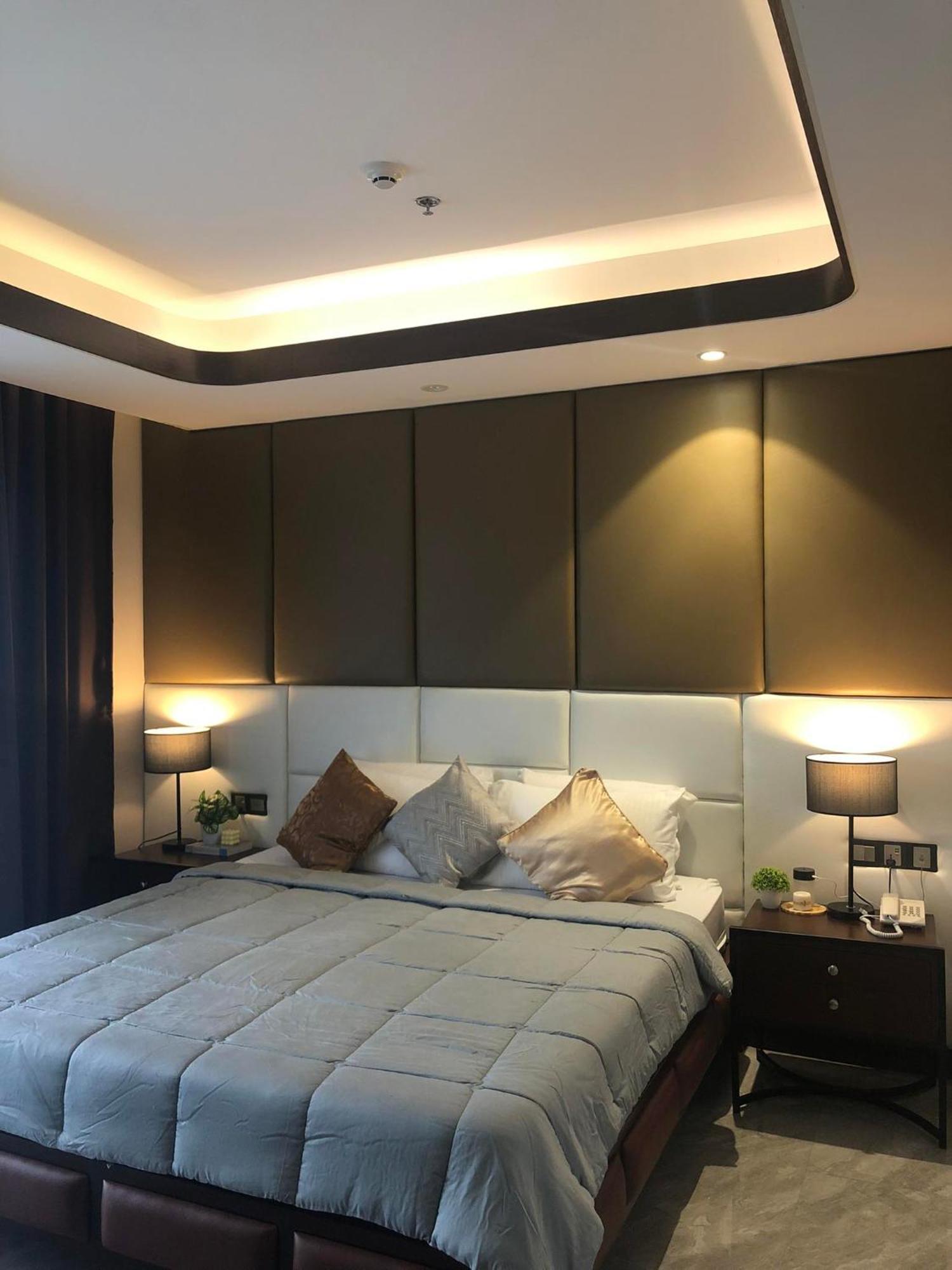 One Euphoria Prime Suite Hotel Angeles Bagian luar foto